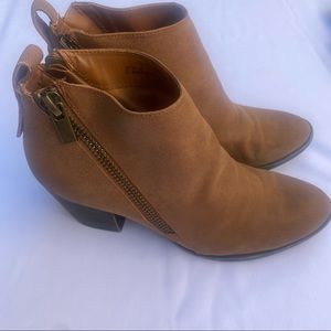 Ankle boots